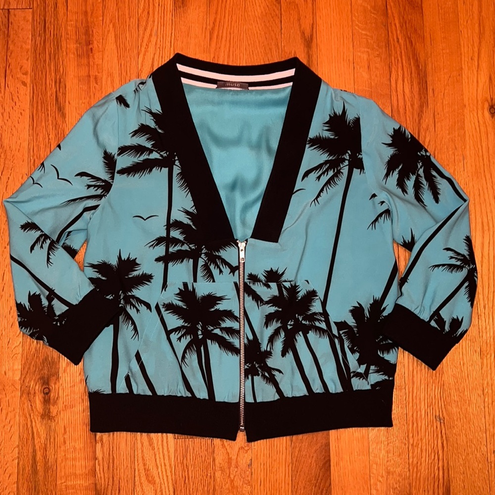 MUSE Palm Print Jacket Size S/M NEW without tags